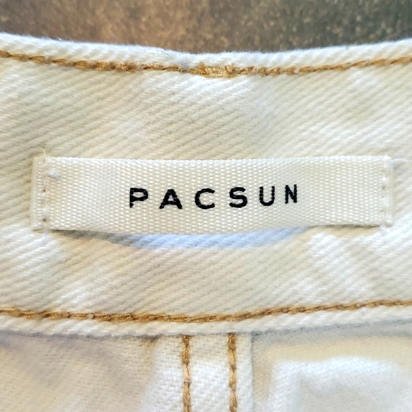 Pacsun High-rise Short - Picture 2 of 5